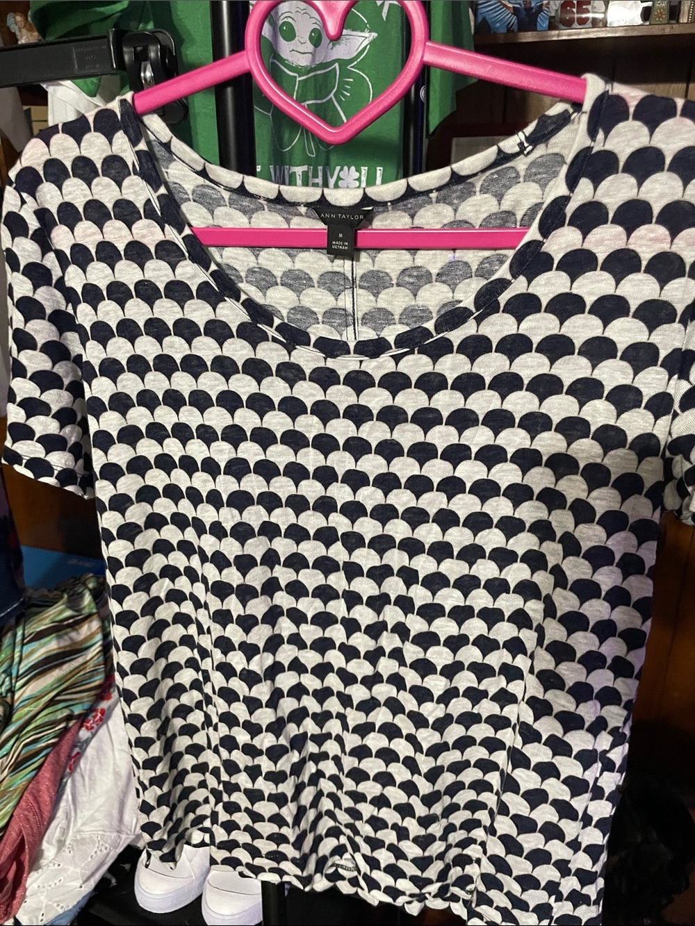 Ann Taylor Navy and White Scallop-Print Scoop Neck Top